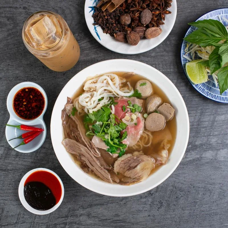 Phở Hùng on Powell