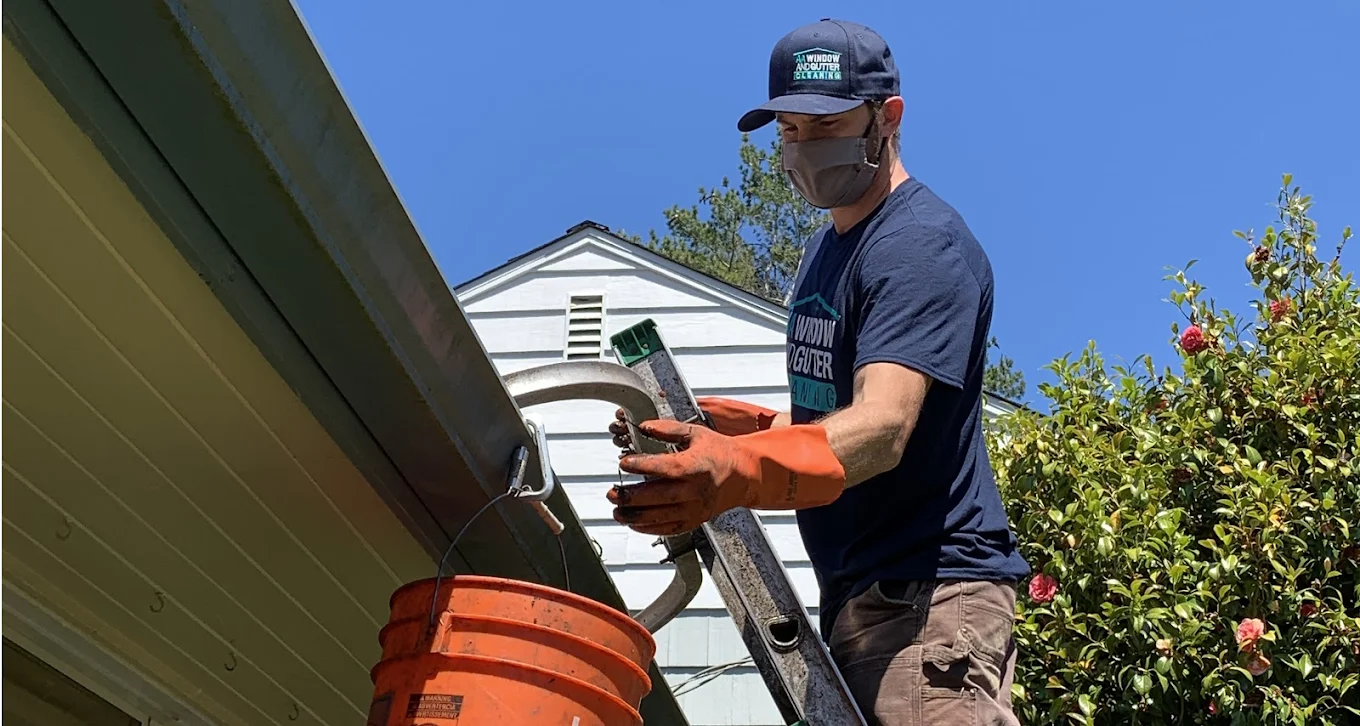 AA Window, Roof & Gutter Cleaning