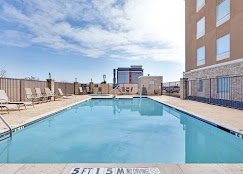 Hampton Inn & Suites