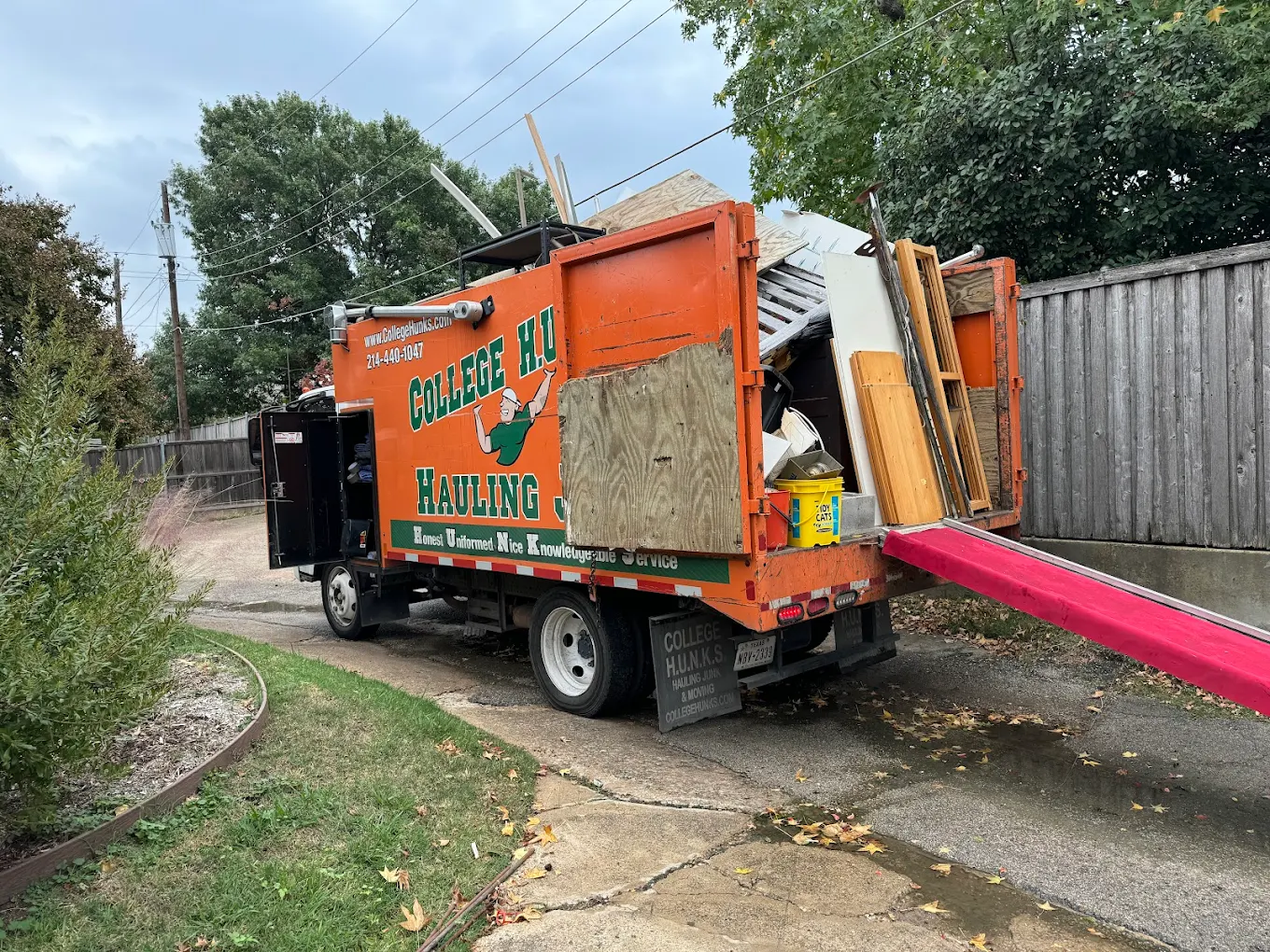 Lolo Hauling Junk Removal