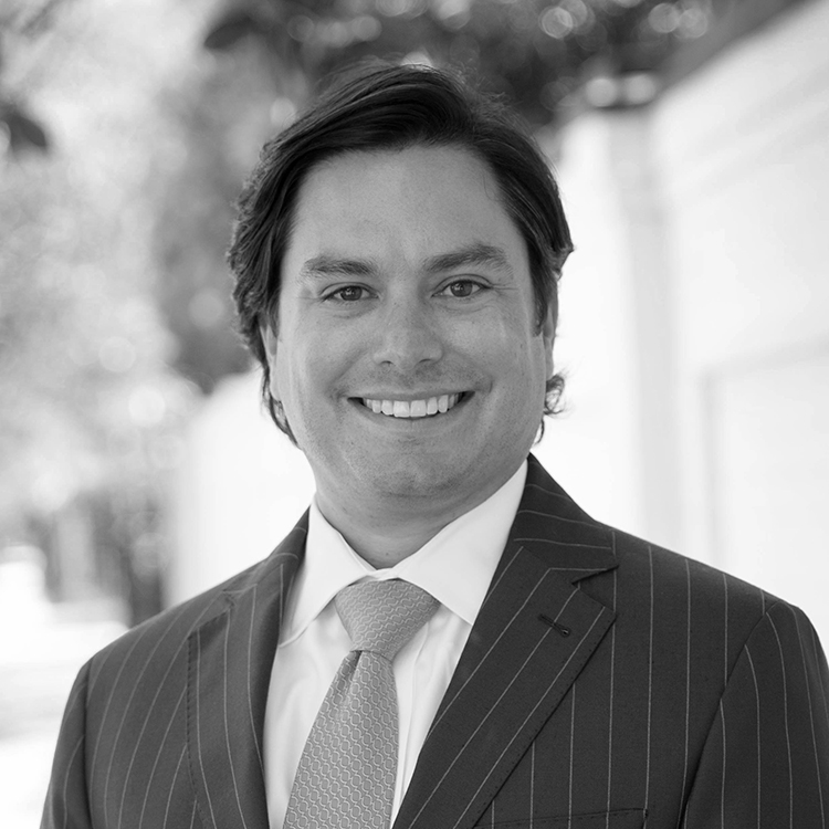 Roth Law Firm, LLC : Richard J. Roth, III