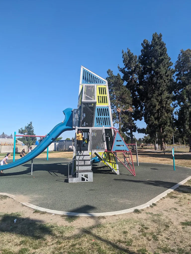 Holifield Park