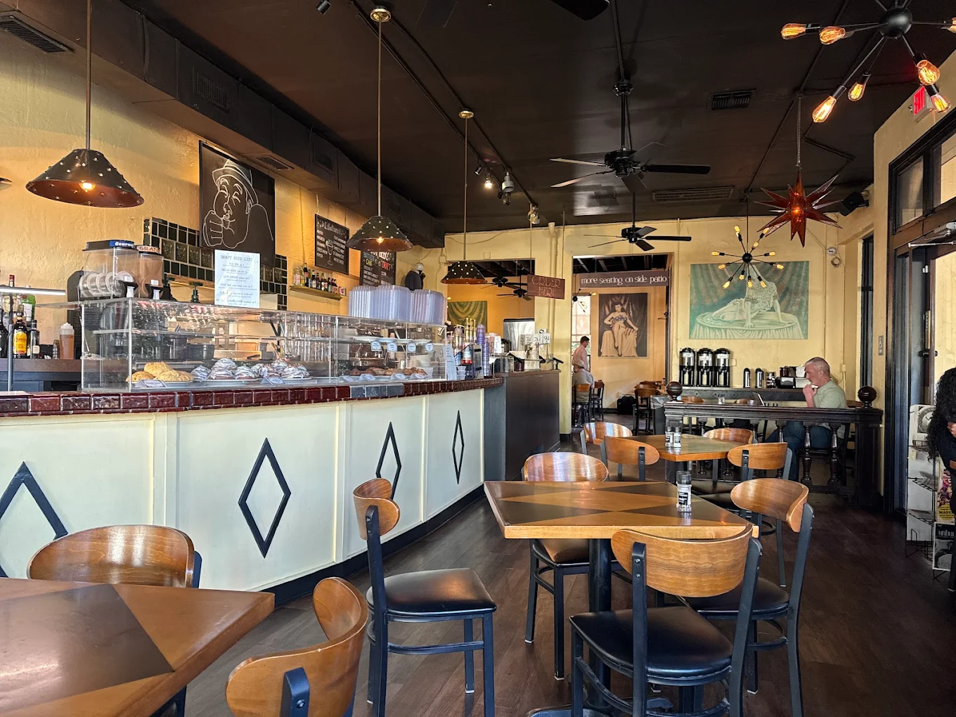 Empire Café