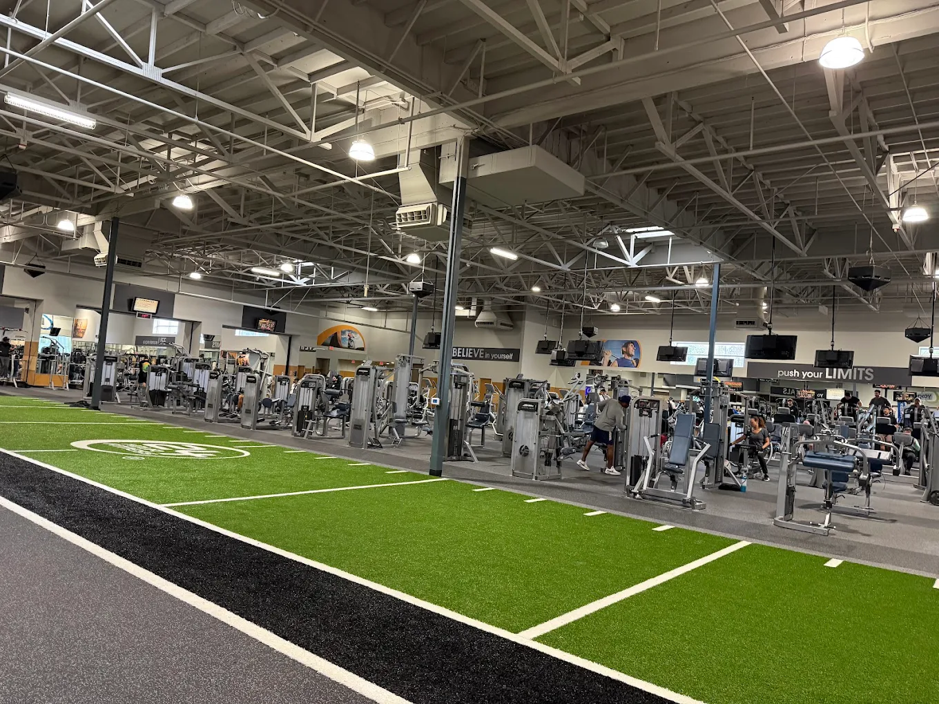 24 Hour Fitness