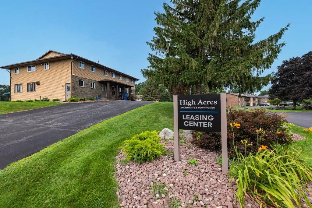 High Acres Apartments & Townhomes
