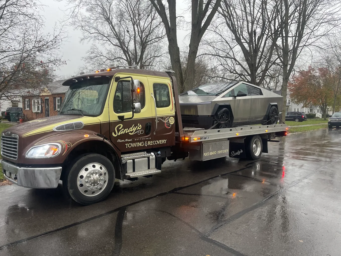 Sandy's Towing