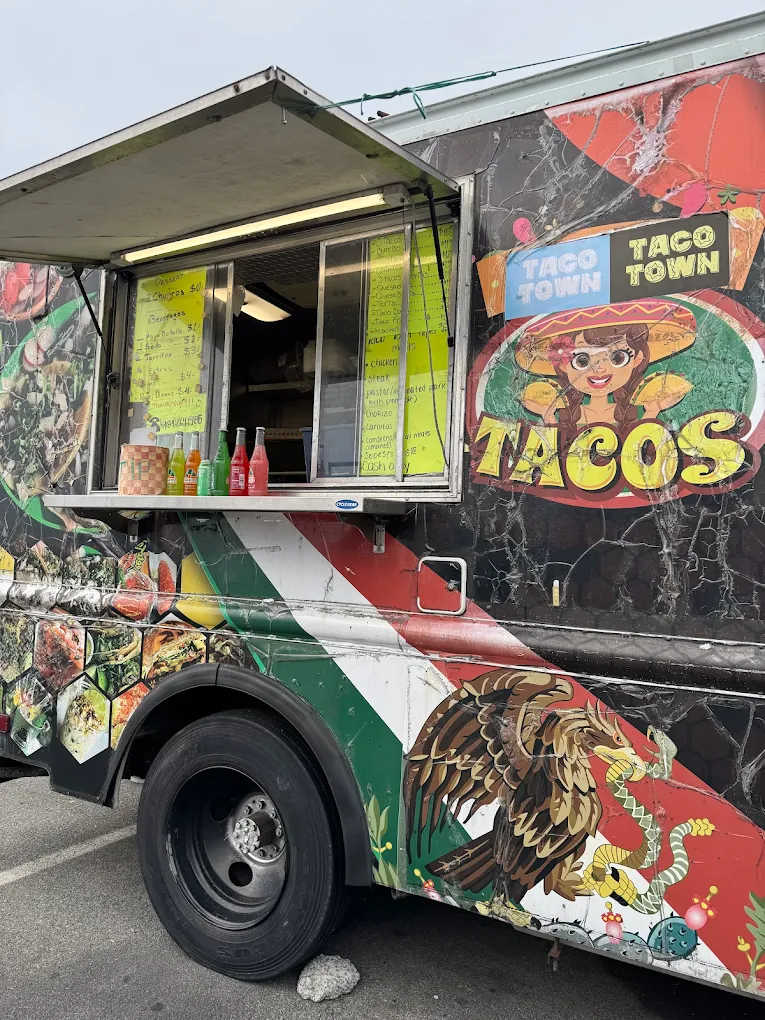 Taco Town catering & taquizas truck